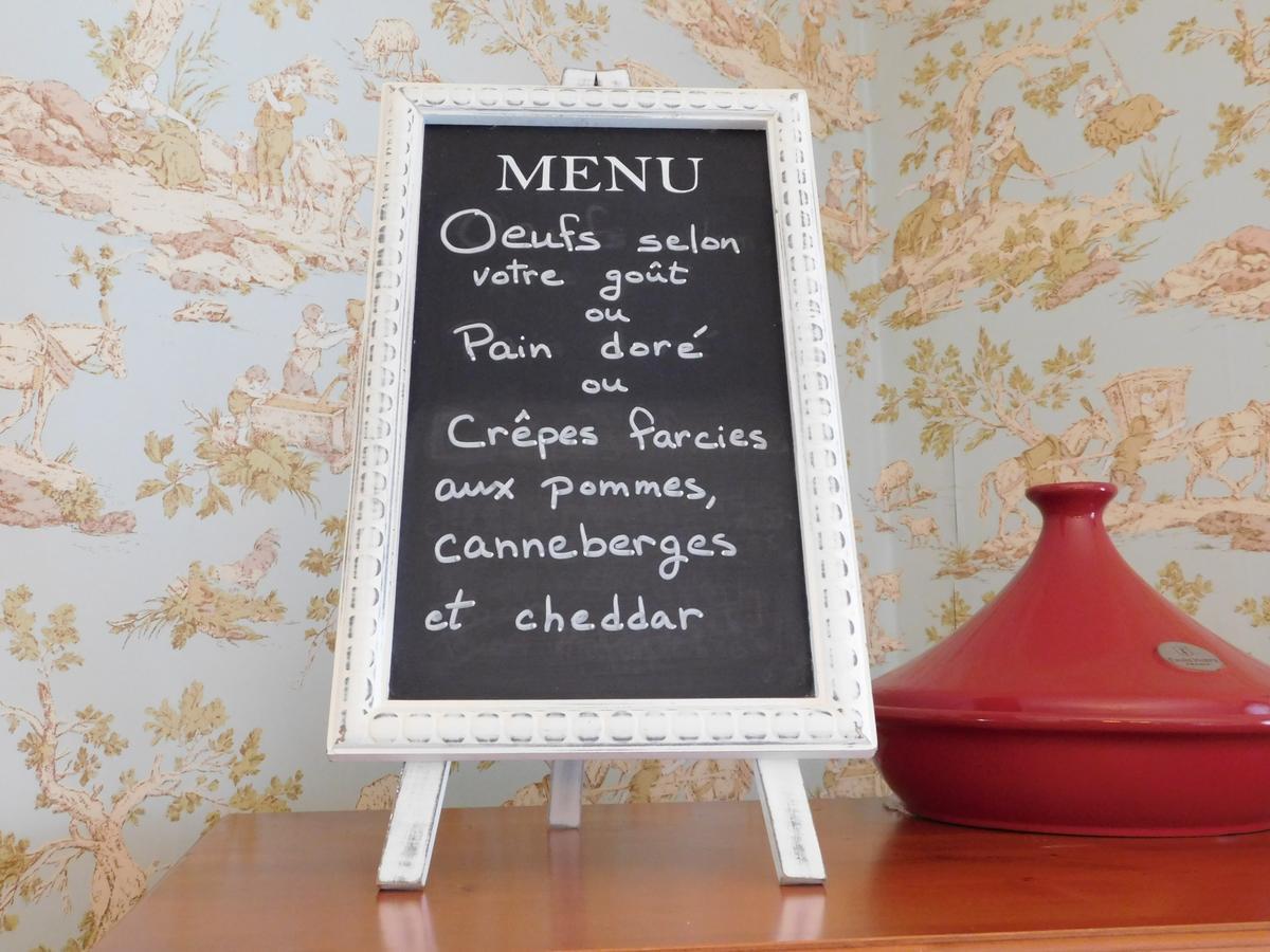 Au Coeur De Magog Bed & Breakfast Екстериор снимка