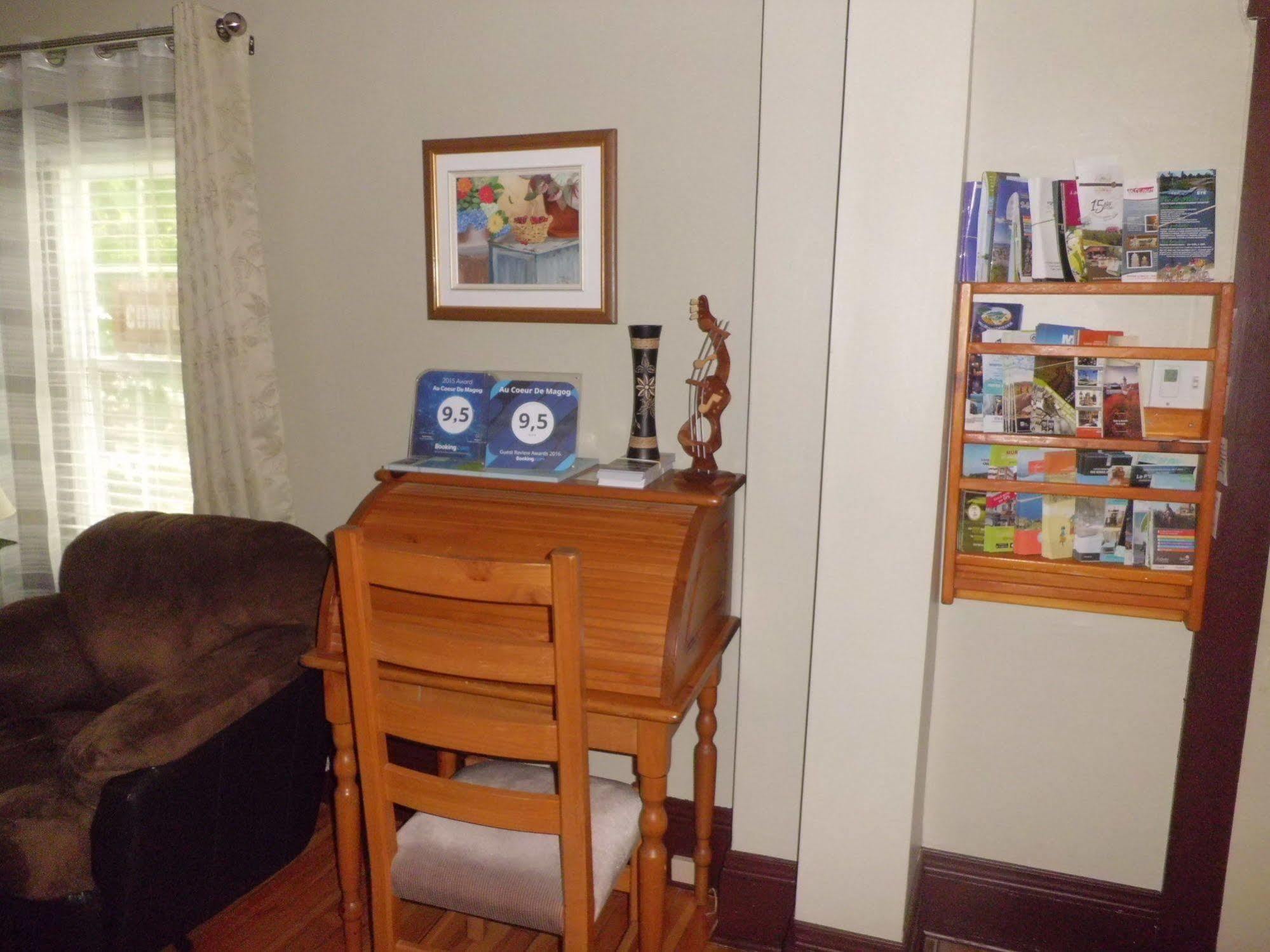 Au Coeur De Magog Bed & Breakfast Екстериор снимка