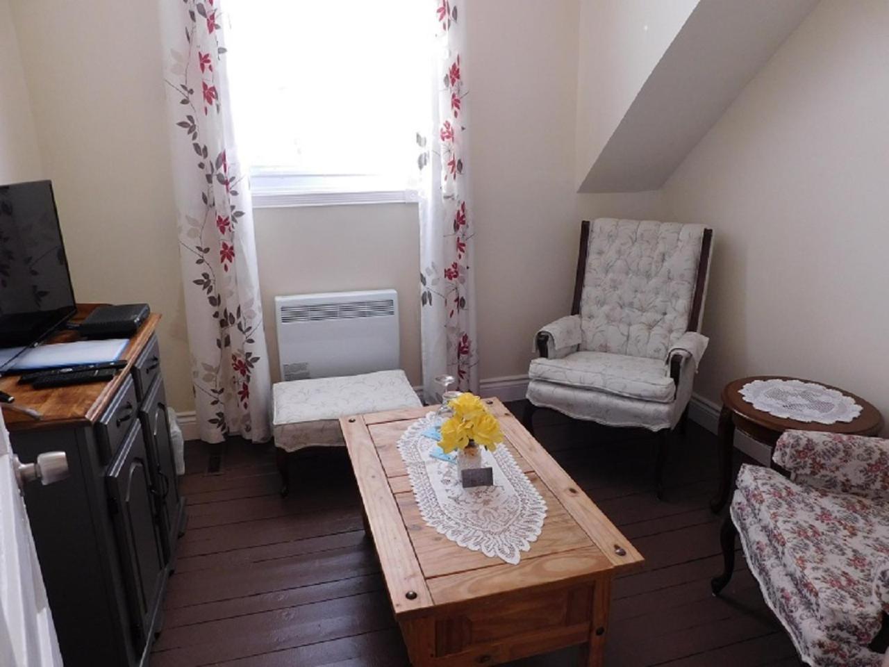 Au Coeur De Magog Bed & Breakfast Екстериор снимка