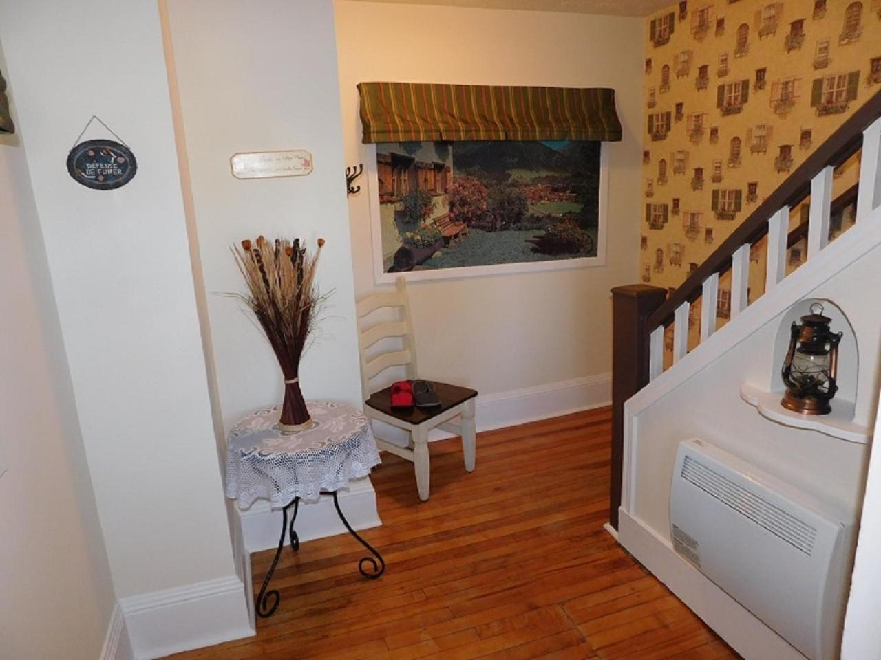 Au Coeur De Magog Bed & Breakfast Екстериор снимка